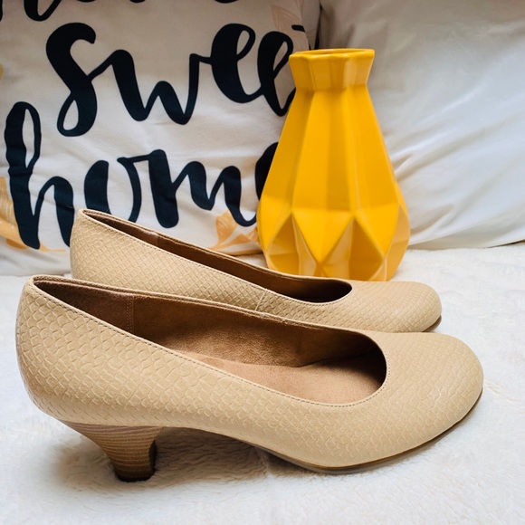 aerosoles heel shoes